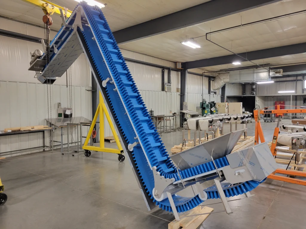 Amazing Keenline Z-Incline Sanitary Conveyor For Sale - Floor Model